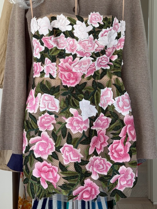 Oscar de la Renta Dresses & Skirts - Oscar de la renta gardenia cocktail dress